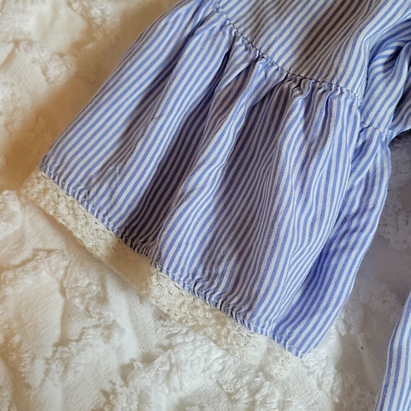 Couple Collection off the shoulder blouse - Picture 3 of 5